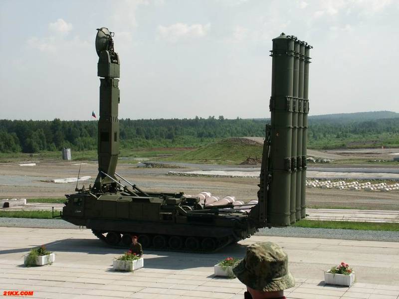 Российская армия приняла на вооружение дальнюю ракету для системы ПВО