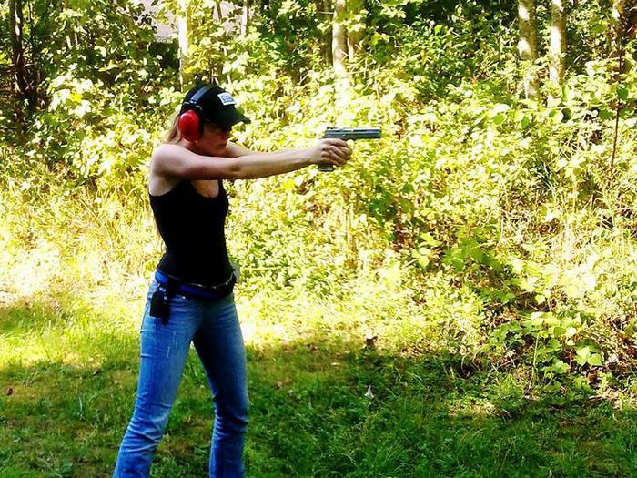 Женщины и обучение прикладной стрельбе