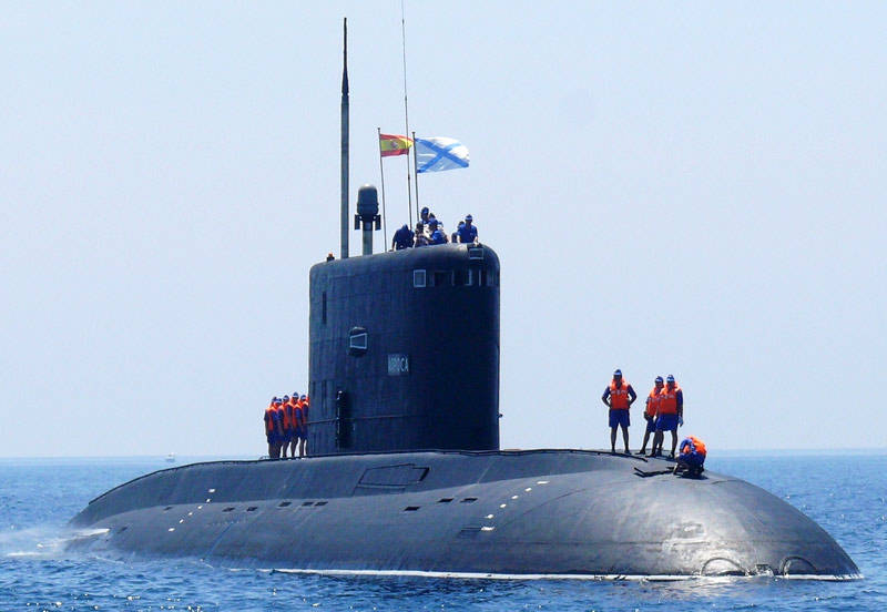 Зачем в Черное море перебрасывают лучшее оружие России?
