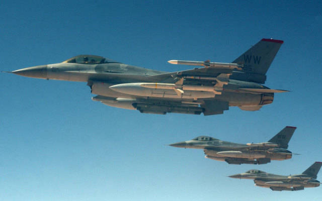 F-16 ВВС США не смогли прилететь на учения в Финляндию из-за неполадок
