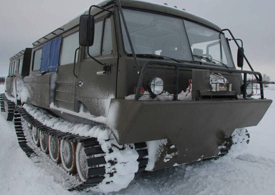 На вооружение арктической бригады Северного флота поступят уникальные плавающие снегоболотоходы