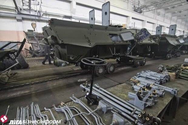 Киевский бронетанковый завод лишили государственного заказа на производство бронетехники