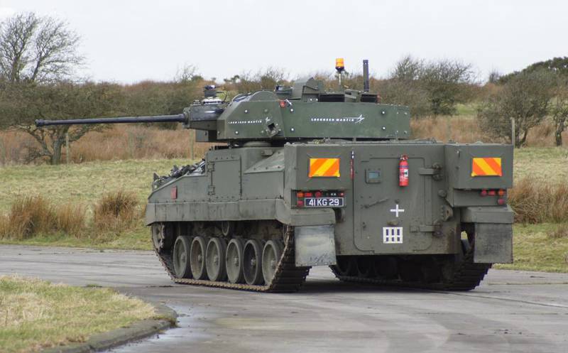 Британская армия провела испытания модернизированной боевой машины пехоты «Воин»