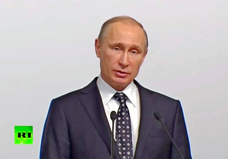 Путин — членам поисковых отрядов жертв ВОВ: Вы возвращаете имена павших бойцов