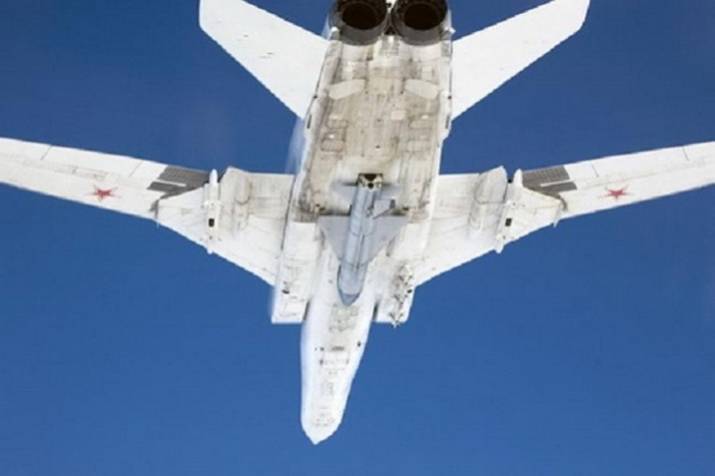 Минобороны Норвегии опубликовало фотографии российских самолетов над Балтикой с боевыми ракетами