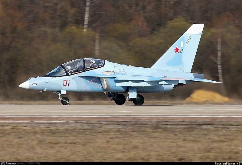 Алжир заинтересован в покупке легкого штурмовика на базе самолета Як-130