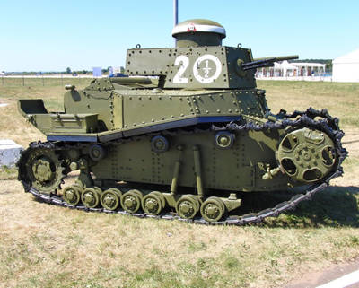 Первый советский крупносерийный танк МС-1