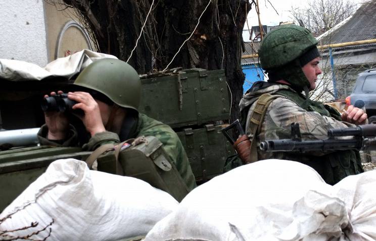 ДНР: киевские силовики более 20 раз нарушили перемирие за сутки, включая две танковых атаки