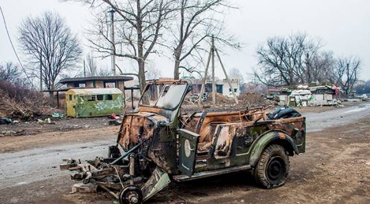 Автомобиль с ополченцами сожгли в Широкино