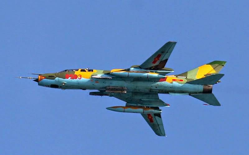 Китайские ракетные эсминцы Type 052D могут уничтожить Вьетнамские самолеты Су-22