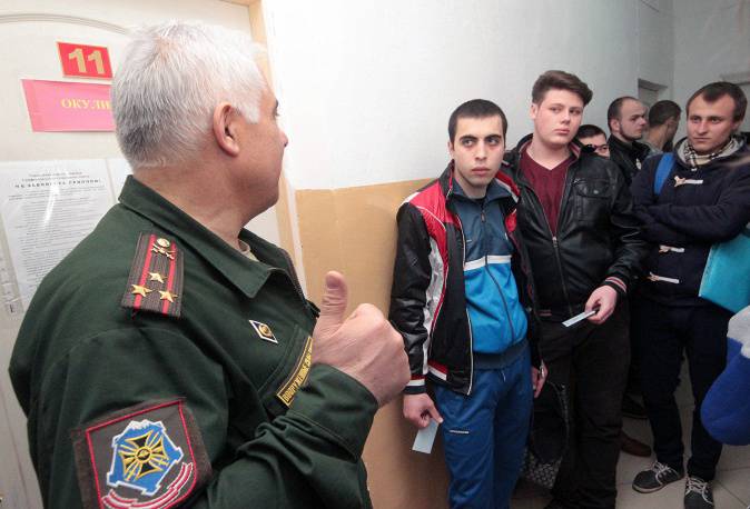 «Вежливый призыв»: Крымчане впервые за 25 лет идут служить в армию России «Вежливый призыв»: Крымчане впервые за 25 лет идут служить в армию России