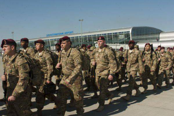 На западе Украины начались учения с американскими военными На западе Украины начались учения с американскими военными