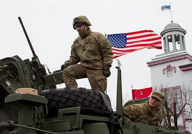 НАТО у ворот: как Запад собирает войска у границ с Россией