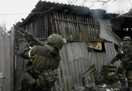 Хроника Донбасса: ВСУ разрушают Донецк, в Песках — боестолкновения