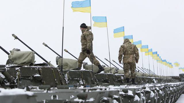Украинские волонтеры упростили жизнь армейским коррупционерам
