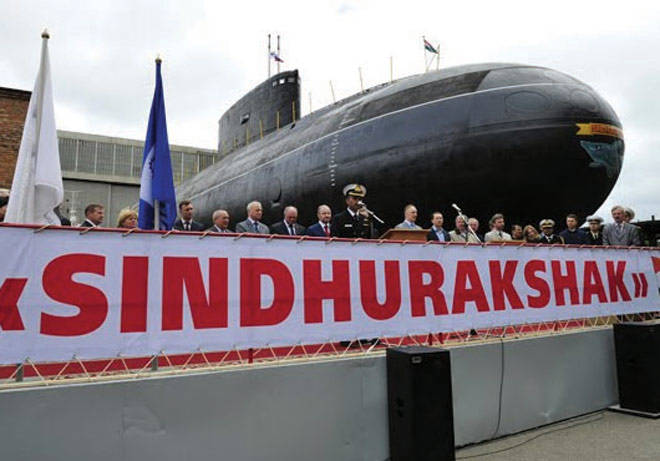 В Индии назвали причины затопления изготовленной в России подлодки Sindhurakshak