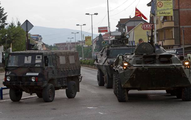 В Македонии косовские албанцы попытались захватить город на границе с Сербией