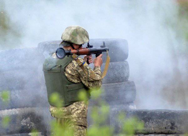 За сутки пять украинских военных погибло в зоне АТО