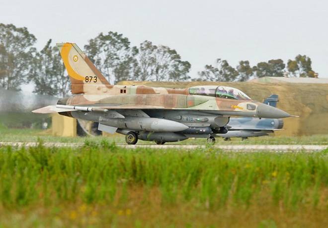 Израиль отработал действия F-16I против С-300 в Греции