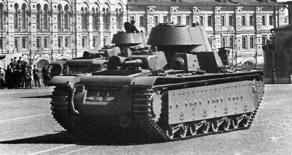 Парад на Красной площади 1 мая 1941 года