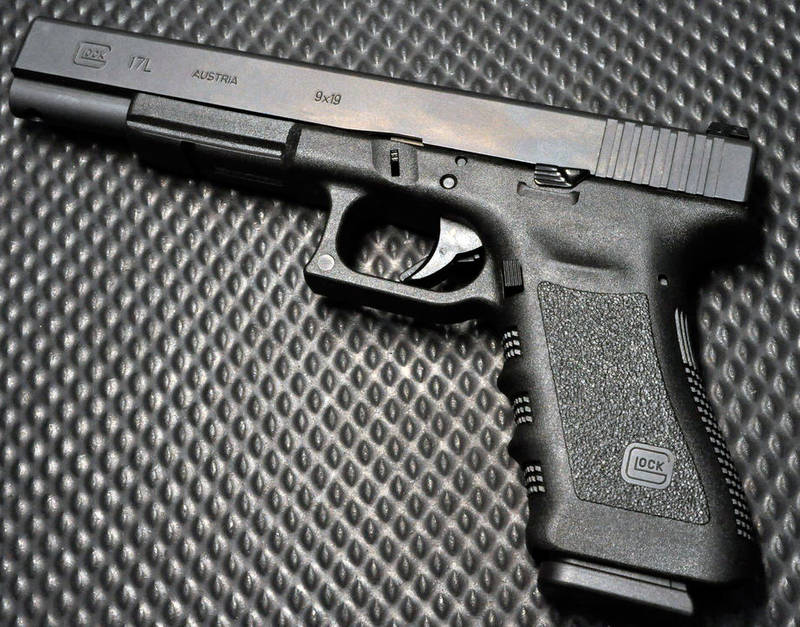 Пистолет Glock 17L, cпортивная модель