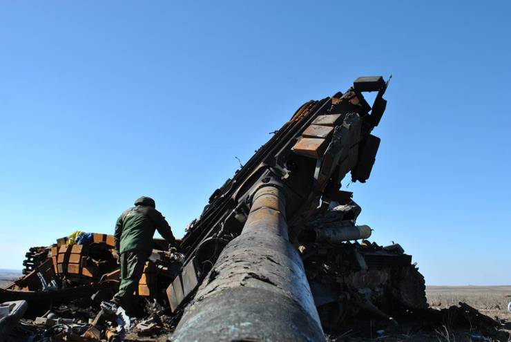 Донецк — под огнем, ВСУ ведут разведку боем, ополченцы ждут сигнала