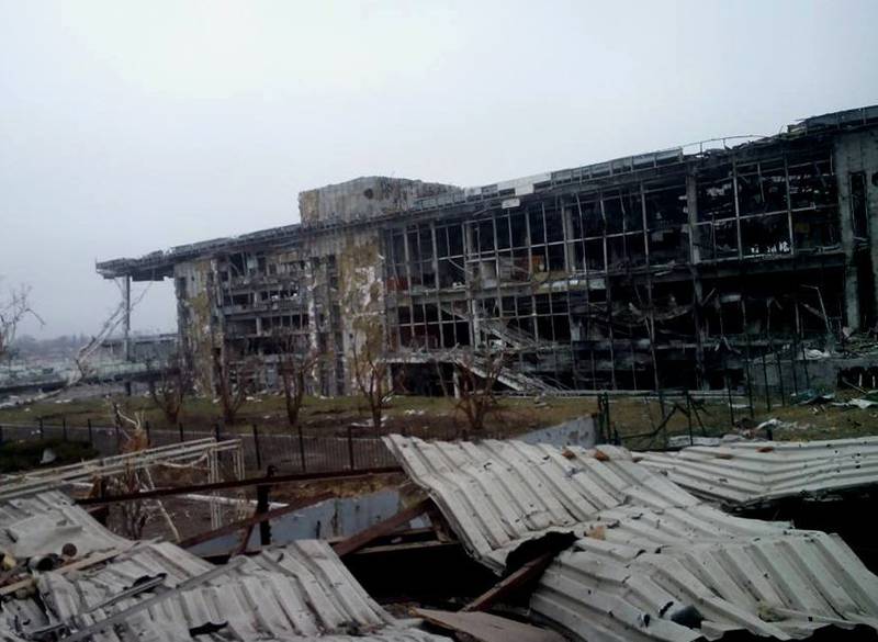 Cитуация в районе Донецкого аэропорта обостряется