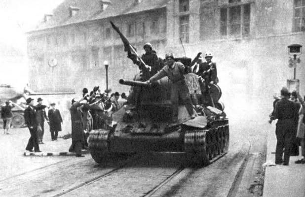 «Пражский котел»: Почему Чехию освободили через три дня после капитуляции Германии?