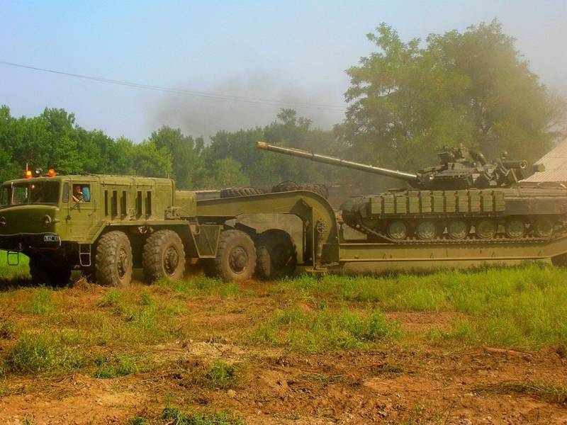 Украинские власти полностью эвакуировали склад бронетехники в Артемовске