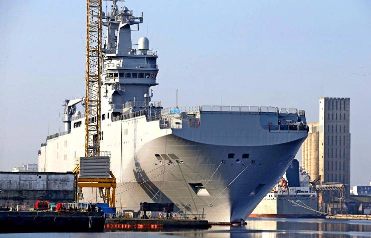ВМС Франции отказались от построенных для РФ "Мистралей"
