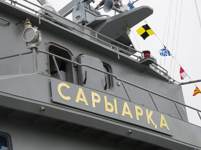 «Сарыарка», «Орал» и «Казахстан» провели стрельбы на Каспии