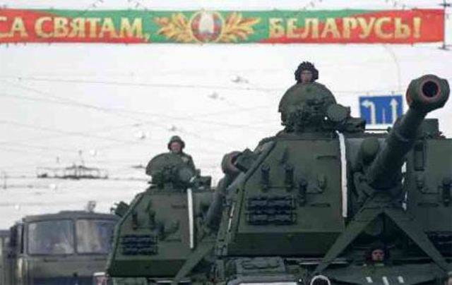 Парад Победы как выставка нового вооружения, российского и чуть-чуть белорусского Парад Победы как выставка нового вооружения, российского и чуть-чуть белорусского