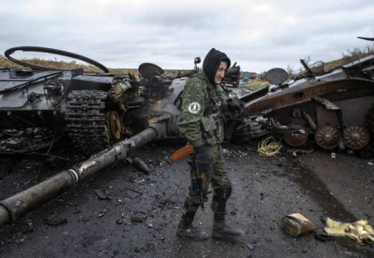 Хроника Донбасса: ВСУ стягивают тяжёлую технику, в Донецке звучат взрывы