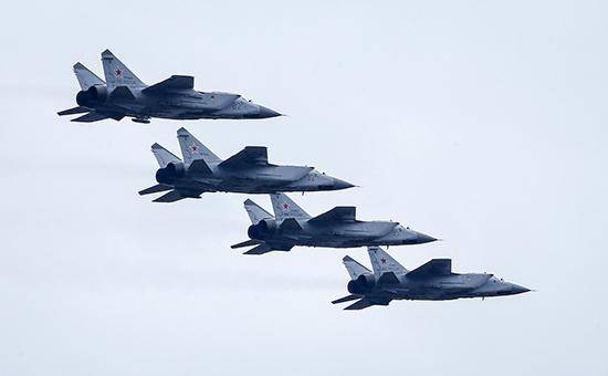 Пентагон не заметил демарша российских самолетов против эсминца США