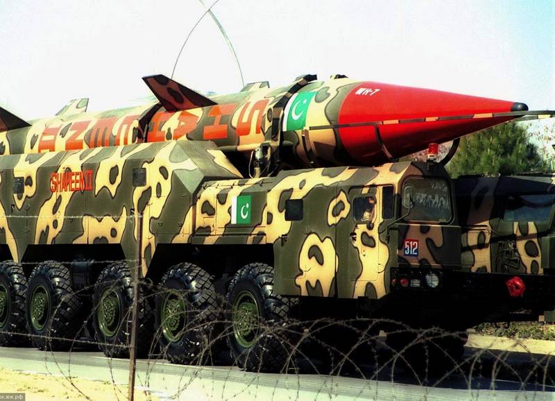 Саудовская Аравия купила атомную бомбу у Пакистана