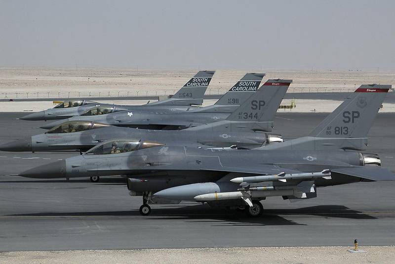 ВВС США продолжат эксплуатировать истребители F-16