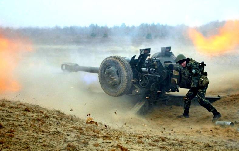 Украинские силовики применили новые снаряды при обстреле Горловки