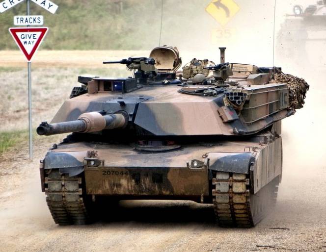 Пентагон отыграл назад планы выдвинуть танки к границам России