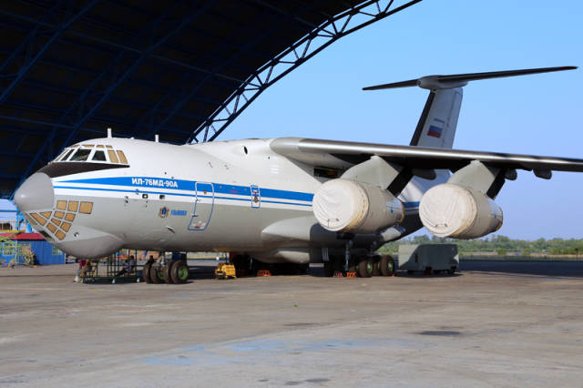 КРЭТ поставит новую авионику для Ил-476