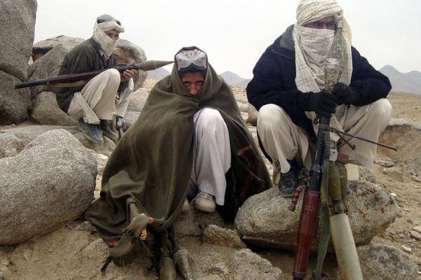 ISIS отрезал головы 10 боевикам Талибана