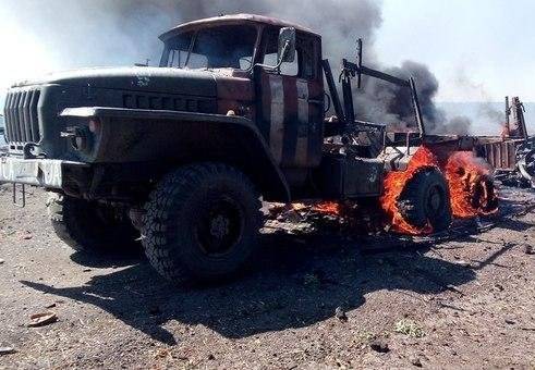 Автомобиль с военными ВСУ подорвался на мине, 7 погибли