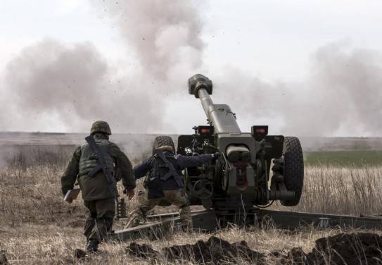 Хроника Донбасса: США тренируют ВСУ, у Порошенко ищут «российских военных»