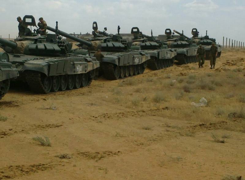 Украинские пограничники обнаружили замаскированные российские танки вблизи границы
