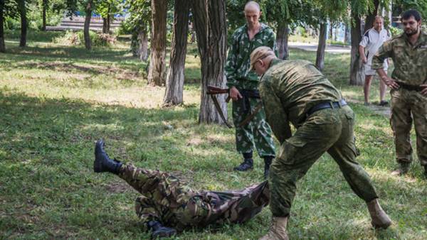 Спецназ ДНР расправится с врагами и голыми руками