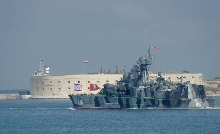 Российские ракетные корабли на воздушной подушке присутствуют в Средиземном море