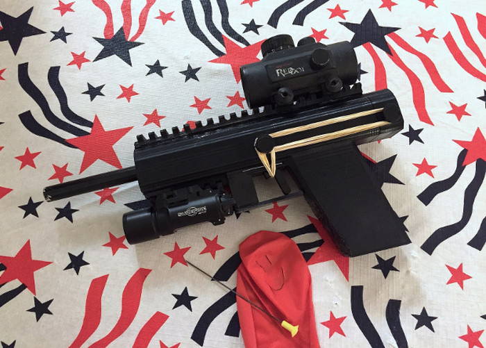 Американец напечатал пневматический пистолет для дротиков