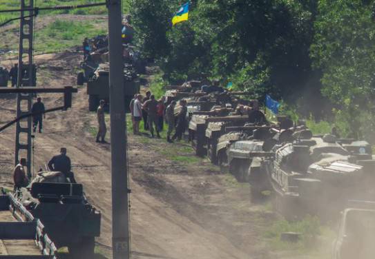 Хроника Донбасса: в районе Бахмутовки идут бои, ВСУ стягивают войска к ДНР