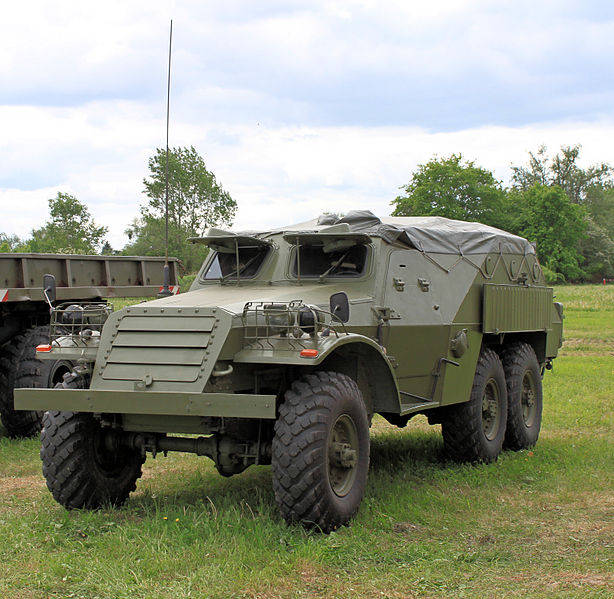 Советский колесный бронетранспортёр БТР-152