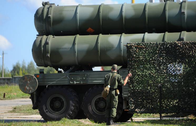 Три полка Западного военного округа получат системы С-400 в 2015 году Три полка Западного военного округа получат системы С-400 в 2015 году