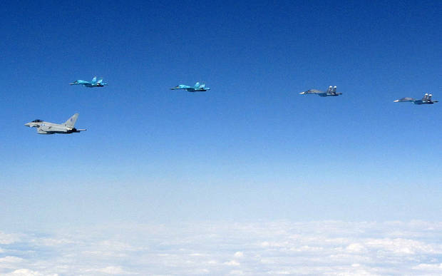 Британские истребители перехватили десять российских военных самолетов над Балтикой